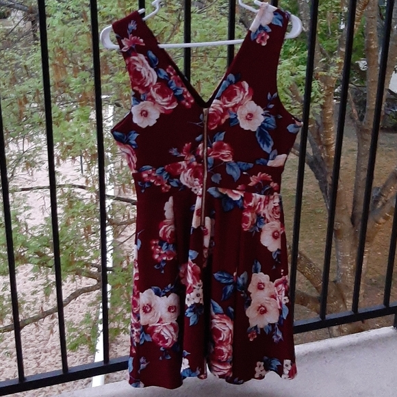 Casual Fancy Dress - Picture 2 of 3